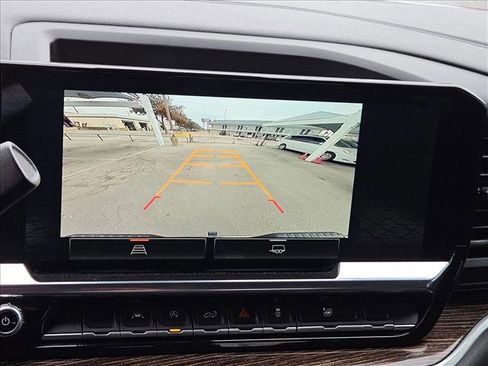 Used 2022 GMC Sierra 1500 SLE image 18