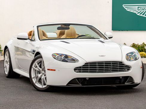 Used 2013 Aston Martin V8 Vantage S RWD image 1