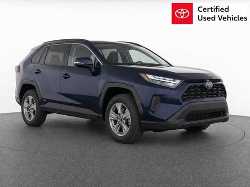 Certified 2025 Toyota RAV4 XLE AWD/4WD image 1