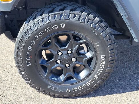 Used 2023 Jeep Wrangler Unlimited w/ Sun & Screen Package image 11