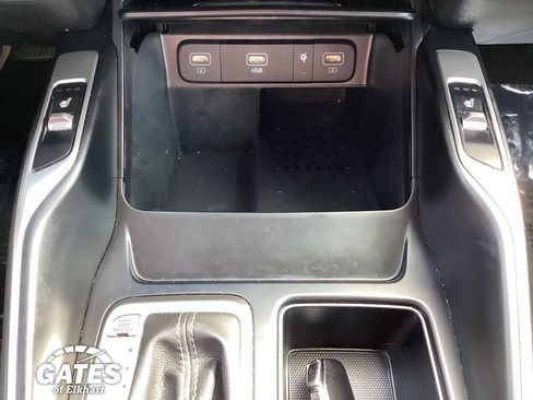 Used 2023 Kia Sorento S FWD image 23