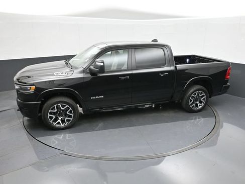 Used 2025 RAM 1500 Laramie AWD/4WD image 35