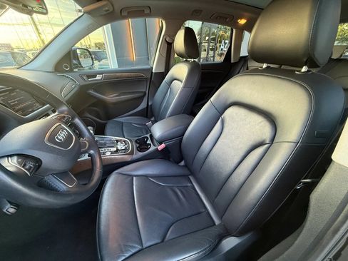 Used 2015 Audi Q5 2.0T Premium Plus w/ Technology Package AWD/4WD image 14