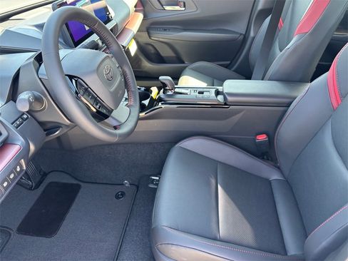 New 2026 Toyota Prius Plug-In Hybrid image 10