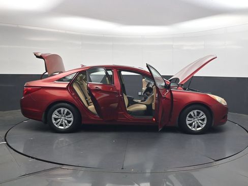 Used 2011 Hyundai Sonata GLS FWD image 48