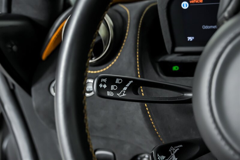 Used 2022 McLaren 720S Spider RWD image 24