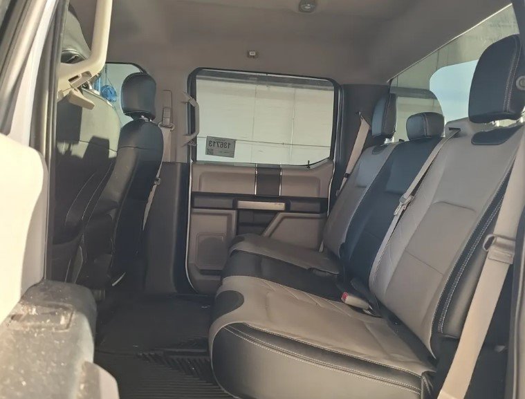 Used 2017 Ford F150 XLT AWD/4WD image 10