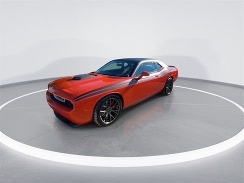 Used 2009 Dodge Challenger SRT8 image 4