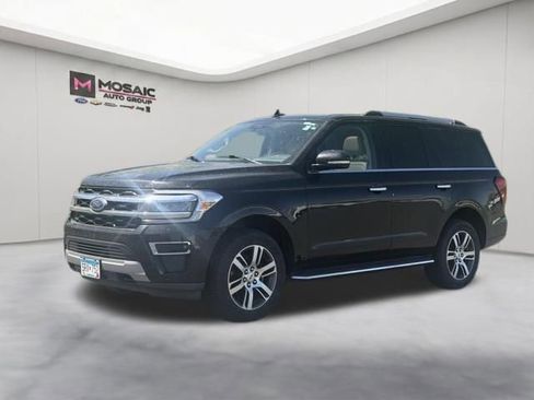 Used 2022 Ford Expedition Limited AWD/4WD image 4
