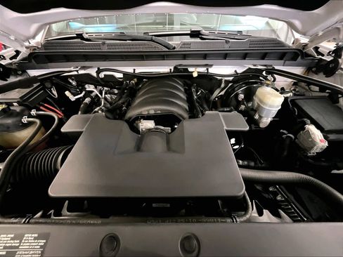 Used 2018 Chevrolet Silverado 1500 LT image 30