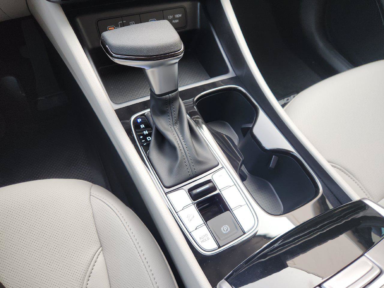 New 2026 Hyundai Tucson SEL Plus FWD image 18