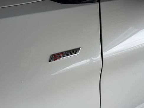 Used 2025 Ford Explorer ST-Line w/ Premium Package AWD/4WD image 52