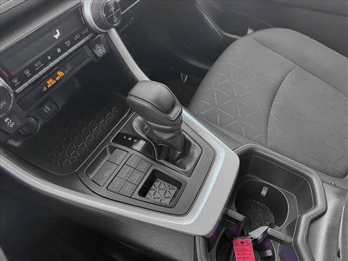 Used 2024 Toyota RAV4 XLE AWD/4WD image 16