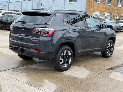 Used 2017 Jeep Compass Trailhawk w/ Leather Interior Group AWD/4WD image 6