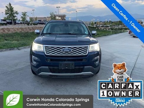 Used 2017 Ford Explorer Platinum AWD/4WD image 2