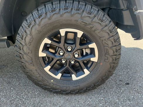 Used 2024 Jeep Wrangler Unlimited Rubicon 4xe AWD/4WD image 6