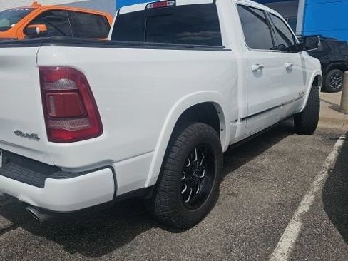Used 2022 RAM 1500 Limited w/ Body Color Bumper Group AWD/4WD image 3
