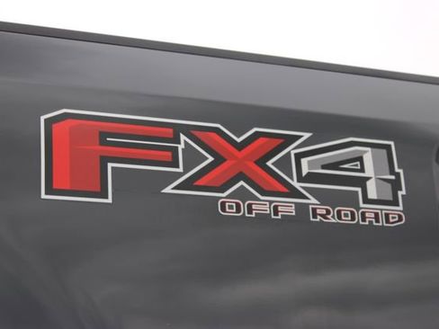 Used 2021 Ford F250 XLT w/ XLT Premium Package image 18