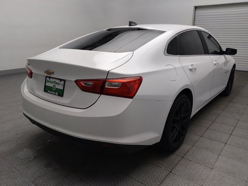 Used 2017 Chevrolet Malibu LS w/ LPO, Convenience Package 1 FWD image 9