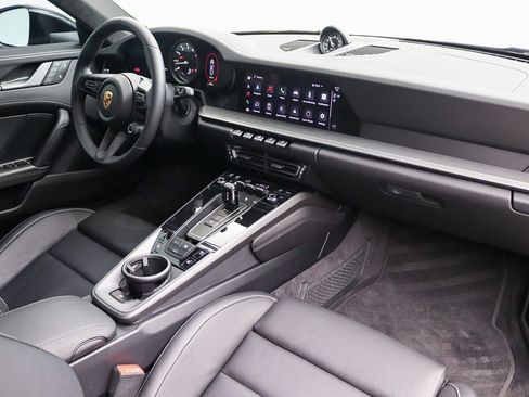 Used 2024 Porsche 911 Carrera S RWD image 37