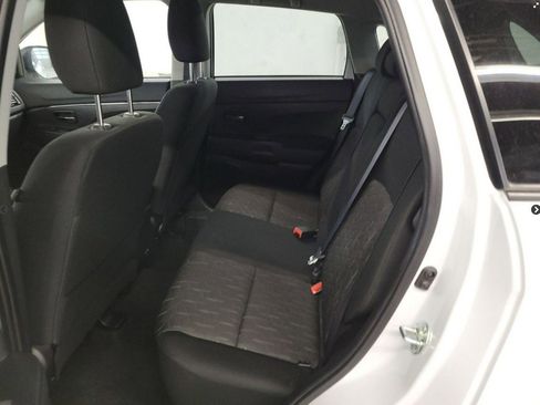 Used 2025 Mitsubishi Outlander Sport AWD image 10