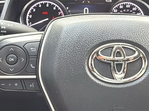 Used 2023 Toyota Camry XLE image 21