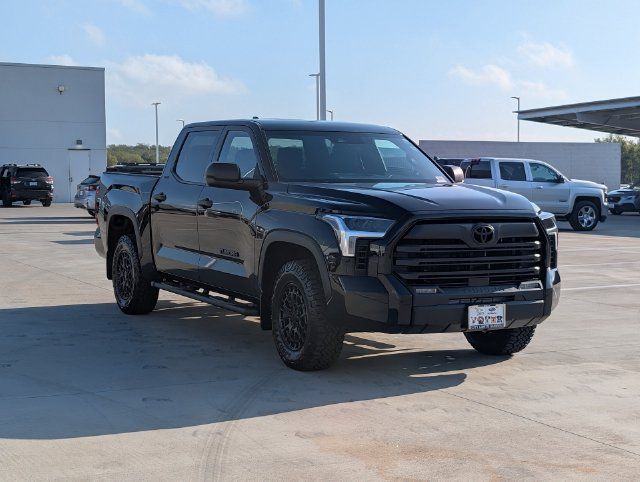 Used 2026 Toyota Tundra SR5 AWD/4WD image 7