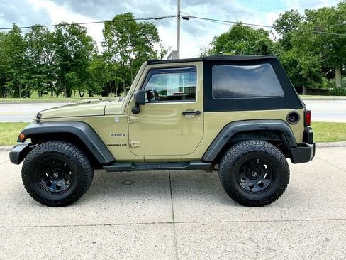 Used 2013 Jeep Wrangler Sport AWD/4WD image 7