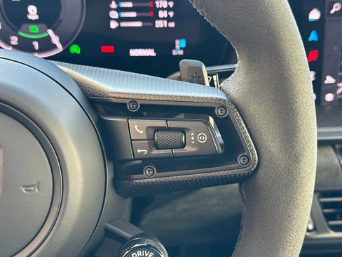 Used 2025 Porsche 911 Carrera GTS image 26