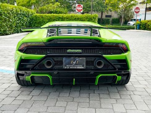 Used 2021 Lamborghini Huracan EVO RWD image 22