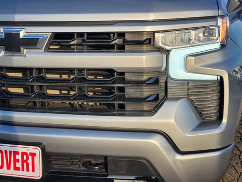 Used 2025 Chevrolet Silverado 1500 RST w/ Convenience Package II AWD/4WD image 8