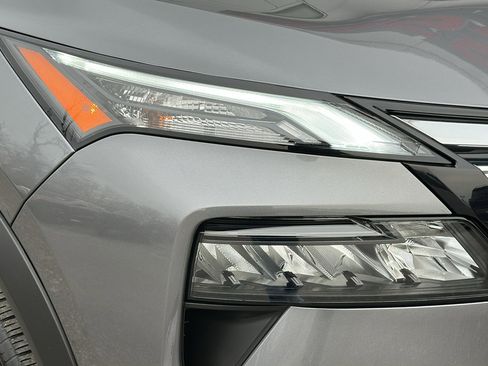 Certified 2024 Nissan Rogue SV w/ SV Premium Package image 4