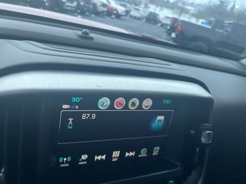 Used 2017 GMC Canyon SLE w/ SLE Convenience Package image 14