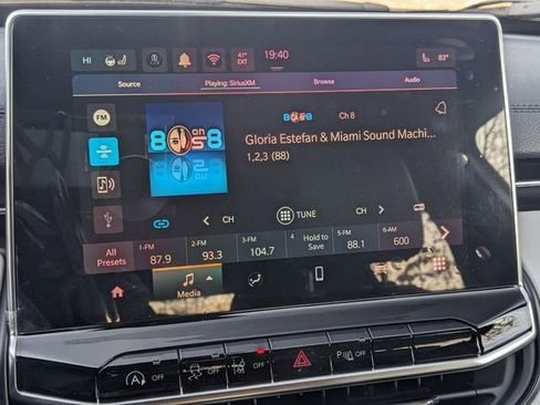 New 2025 Jeep Compass Limited w/ Sun & Sound Group image 22