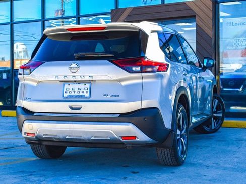 Used 2022 Nissan Rogue SL w/ SL Premium Package image 19