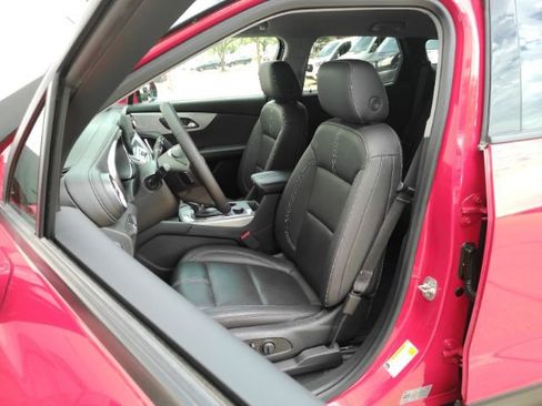 Used 2023 Chevrolet Blazer LT w/ LPO, Floor Liner Package FWD image 6