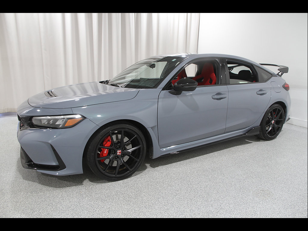 Used 2024 Honda Civic Type R image 3