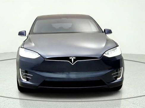 Used 2020 Tesla Model X Long Range AWD/4WD image 2