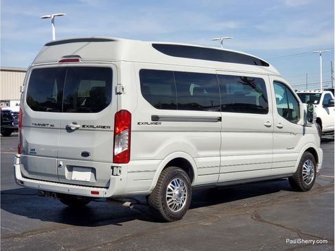 Used 2023 Ford Transit 150 Low Roof AWD image 3