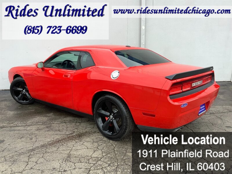 Used 2010 Dodge Challenger SRT8 w/ SRT Option Group II RWD image 7