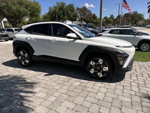 Used 2025 Hyundai Kona SEL FWD image 15