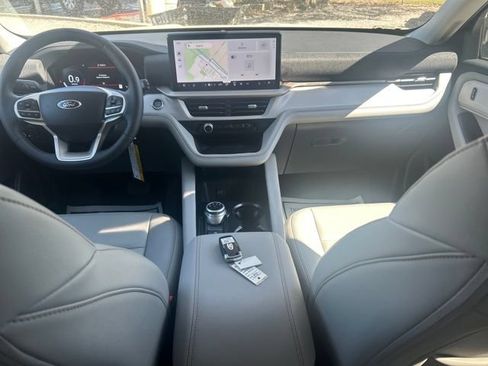 New 2026 Ford Explorer Active w/ Active Comfort Package RWD image 12