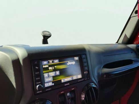 Certified 2017 Jeep Wrangler Unlimited Rubicon image 38