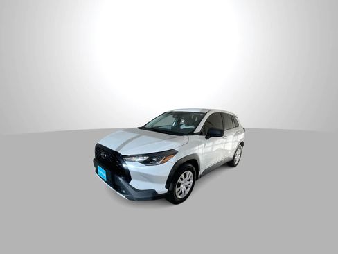 Used 2024 Toyota Corolla Cross L AWD/4WD image 4