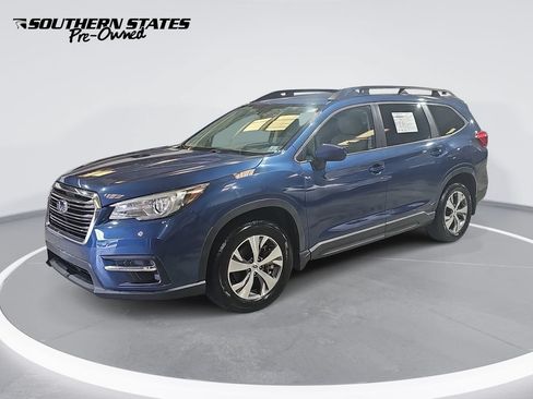 Used 2021 Subaru Ascent Premium w/ Convenience Package AWD/4WD image 1