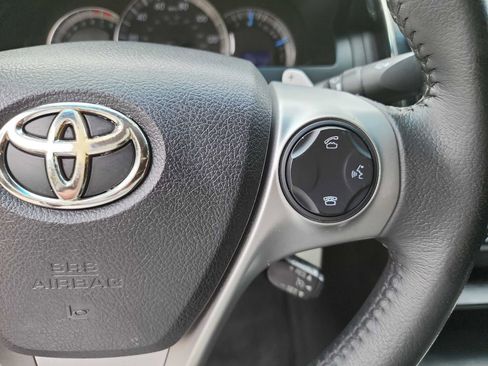 Used 2014 Toyota Camry SE FWD image 15