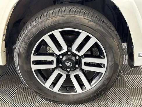 Used 2023 Toyota 4Runner Limited AWD/4WD image 11