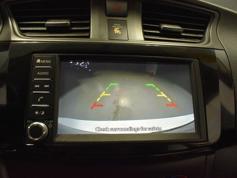 Used 2019 Nissan Sentra S image 21