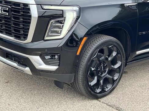 New 2026 GMC Yukon XL Denali w/ Denali Reserve Package AWD/4WD image 8