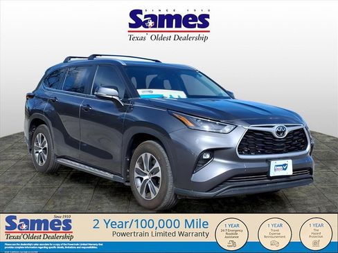 Used 2024 Toyota Highlander XLE image 1